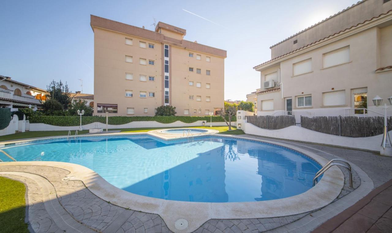 R142 Manila Resort Central Calafell Eksteriør billede